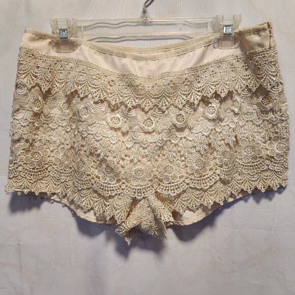 San Souci Cream‎ Shorts Women's L Scalloped Layered Lace Crochet Side Zip Boho - Picture 1 of 6